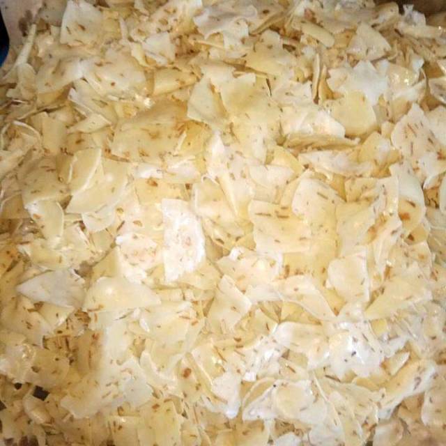 

Kripik bawang putih renyah gurih biki. Gabisa berenti makan