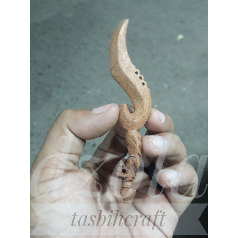 liontin tasbih atau kalung kayu nagasari ukir kujang