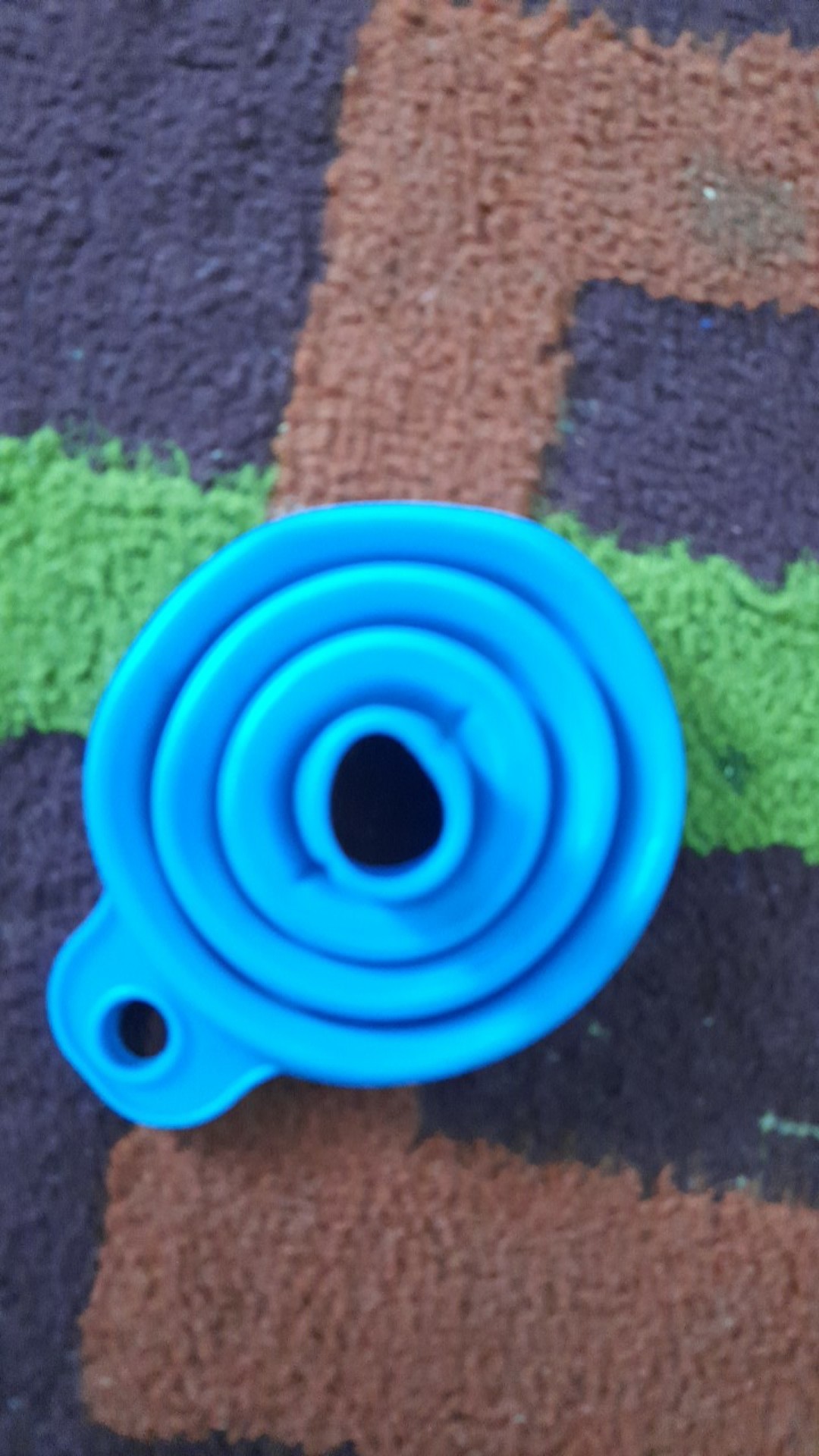 Corong Bulat Lipat Air Karet Silikon Minyak