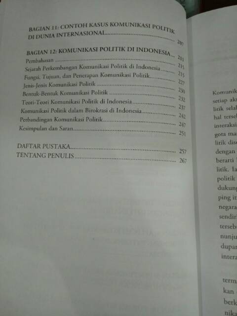 Komunikasi Politik Mempertahankan Integritas Akademisi Politikus Dan Negarawan