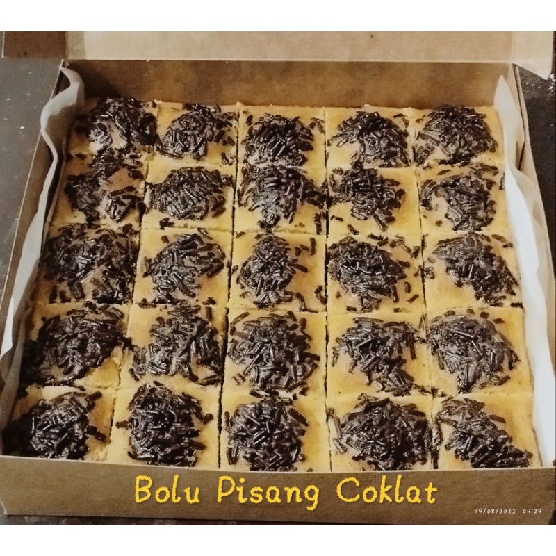 Bolu Tape / Bolu Pisang / Bolu Pandan uk. 20x20cm