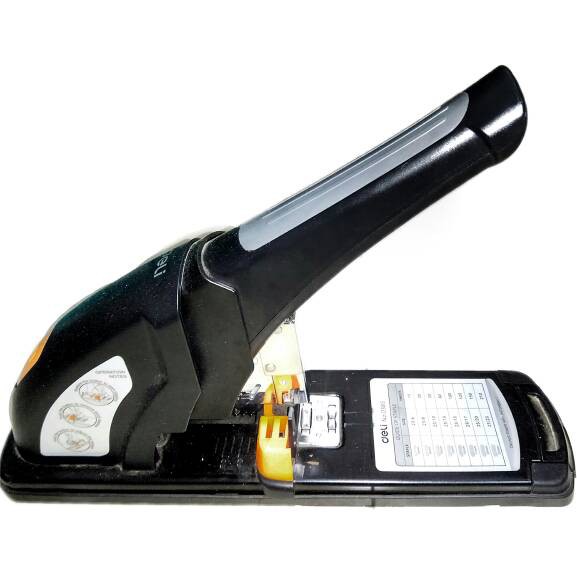 

Stapler Heavy Duty Deli no.385 (Max 210 lembar) Power Save 65%