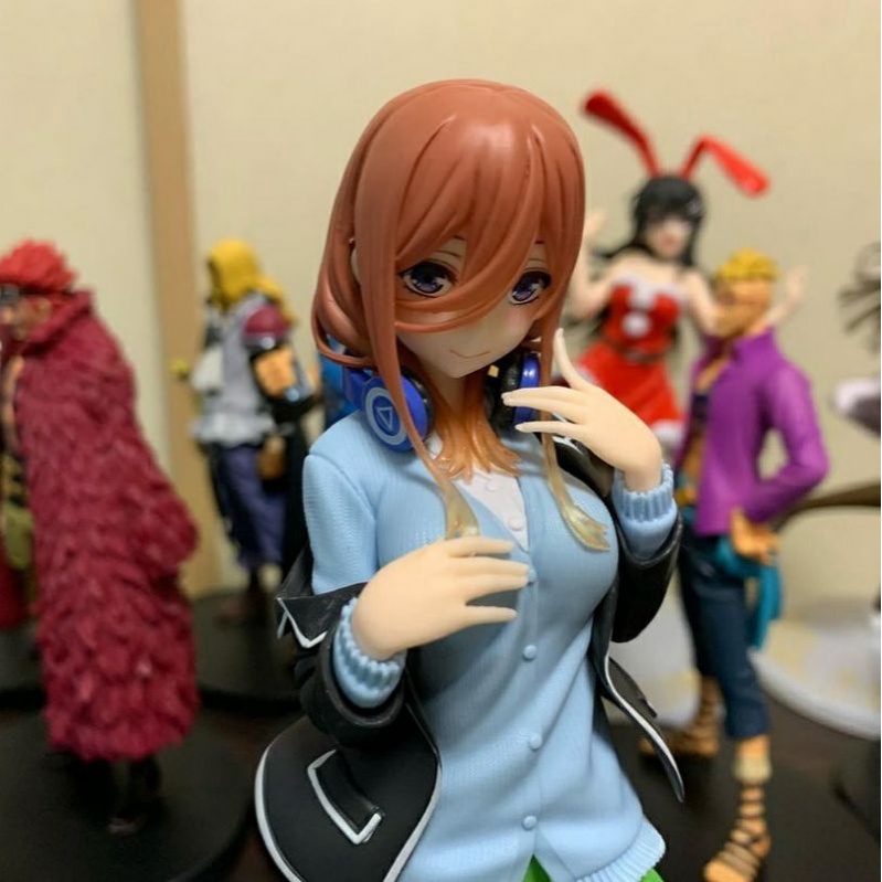 Action Figure Miku Nakano Gotoubun No Hanayome Coreful