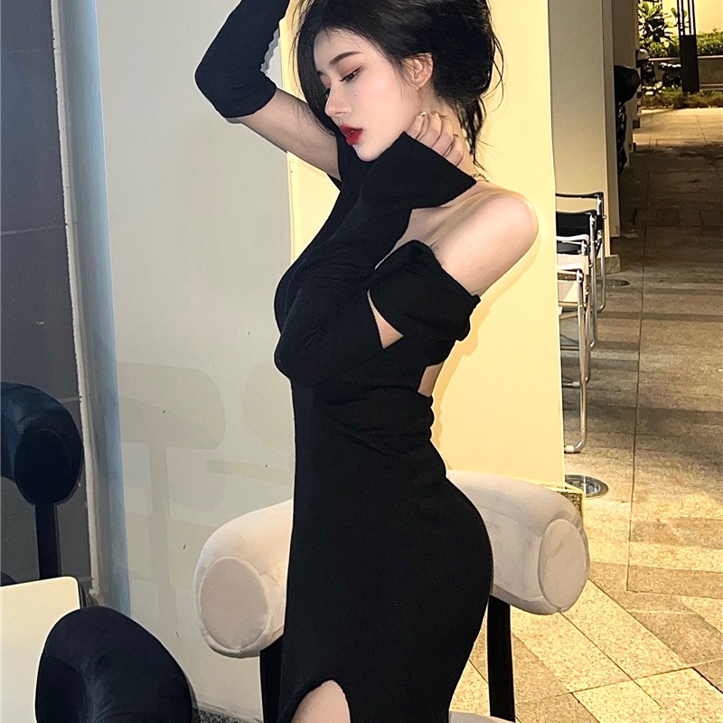 Red Panjang rok hitam rok musim semi gaun baru chic lurus bahu manis hot dress wanita