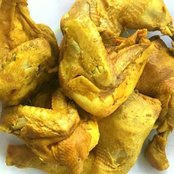

AYAM KUNING AYAM UNGKEP GORENG BESAR
