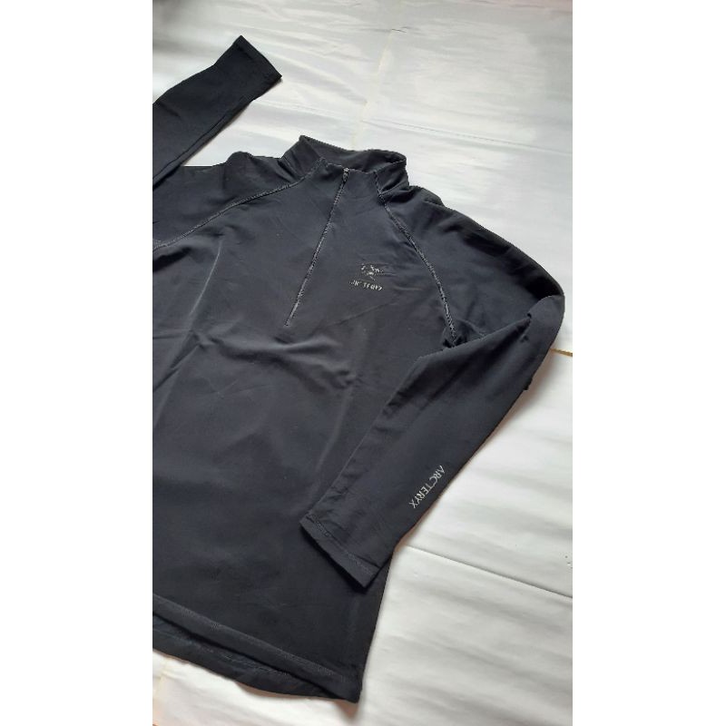 Baselayer Baju Kaos Gunung Arcteryx