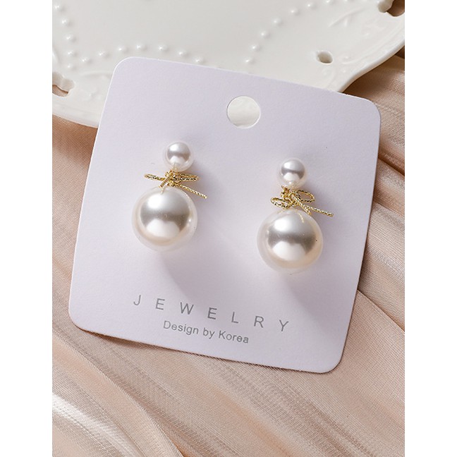 LRC Anting Tusuk Fashion White Large And Small Pearl Butterfly Combined With Gold Earrings P59545