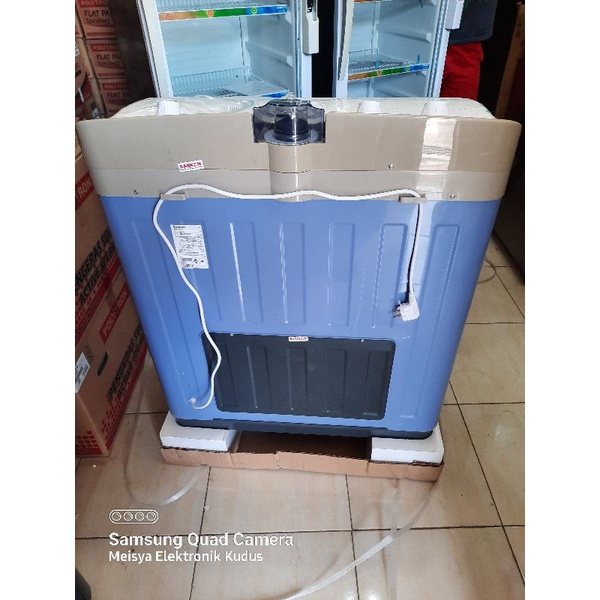 Mesin cuci 2 tabung Sanken TW 9770