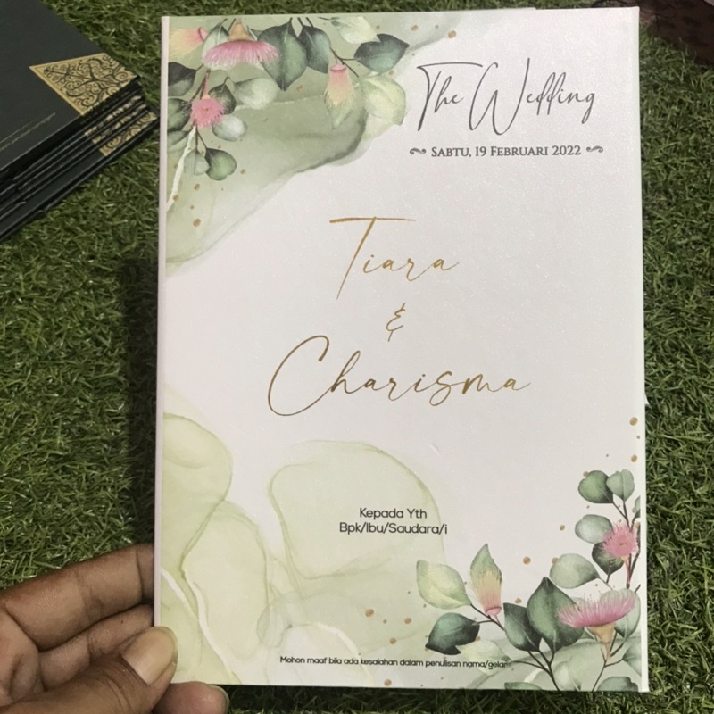 undangan hardcover lipat tiga watercolor