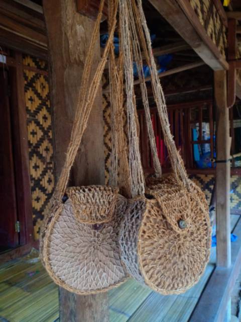 Tas Koja Bulat rajutan kulit kayu khas suku Baduy