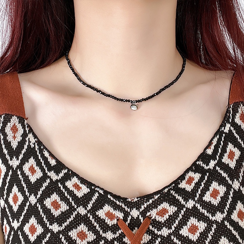 Kalung Choker Tulang Selangka Desain Kucing Hitam Putih