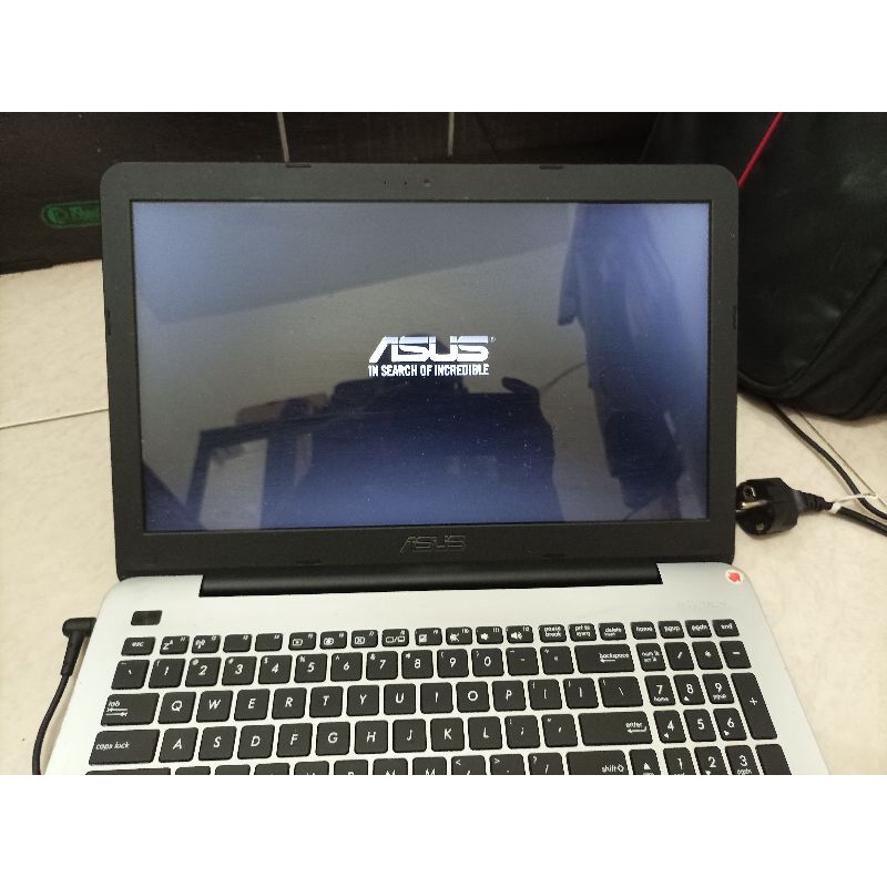 LAPTOP ASUS X555BP AMD A9