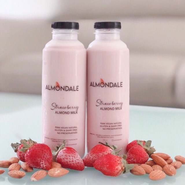 

Almond Milk Strawberry Susu Almond ALMONDALE