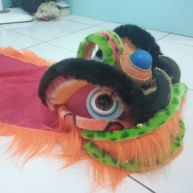 BARONGSAI ANAK LAMPU NYALA