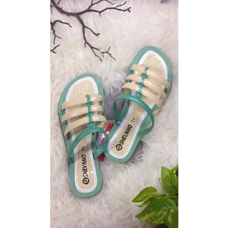Sandal Shevano jaring