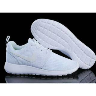 Sepatu Sekolah Sneakers Kets Nike Rosherun Full White Cewe