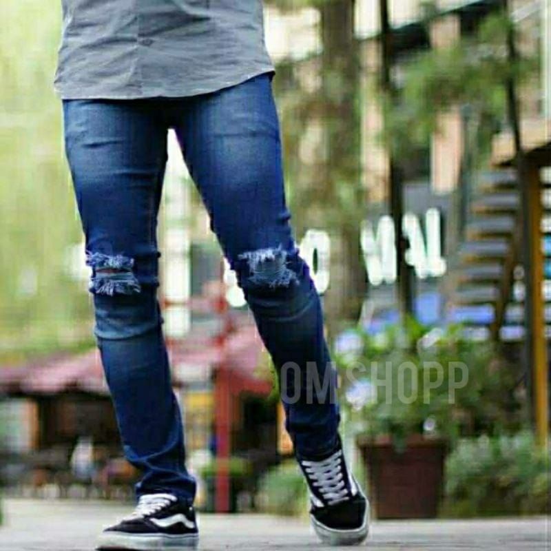 CELANA PANJANG SEMI SOFTJEANS PRIA SKINNY HITAM SOBEK LUTUT RIPPED