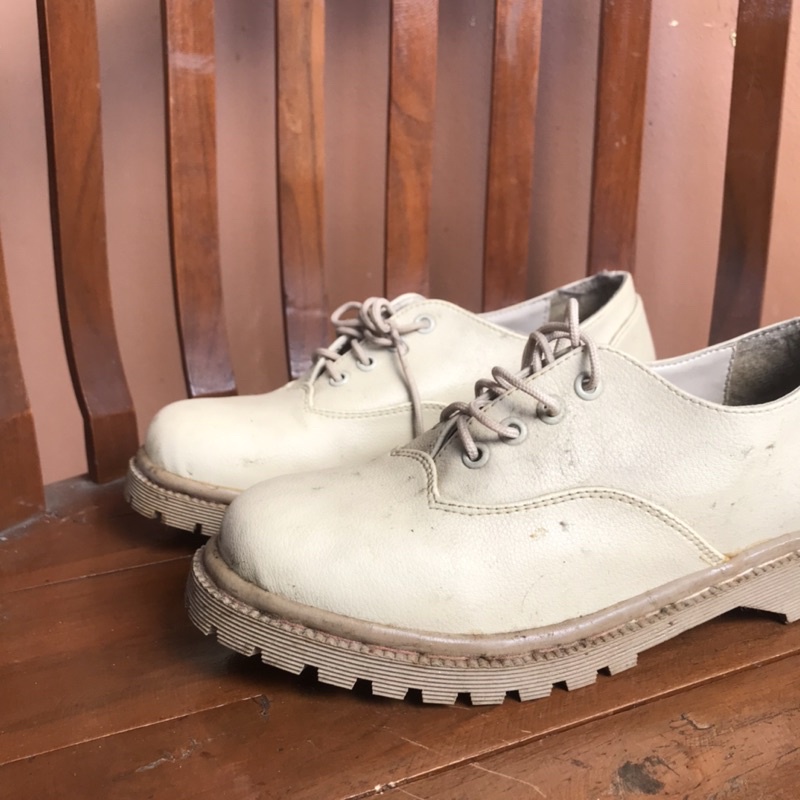 SEPATU KULIT WANITA / SEPATU BOOT FASHION / PRELOVED / SECOND
