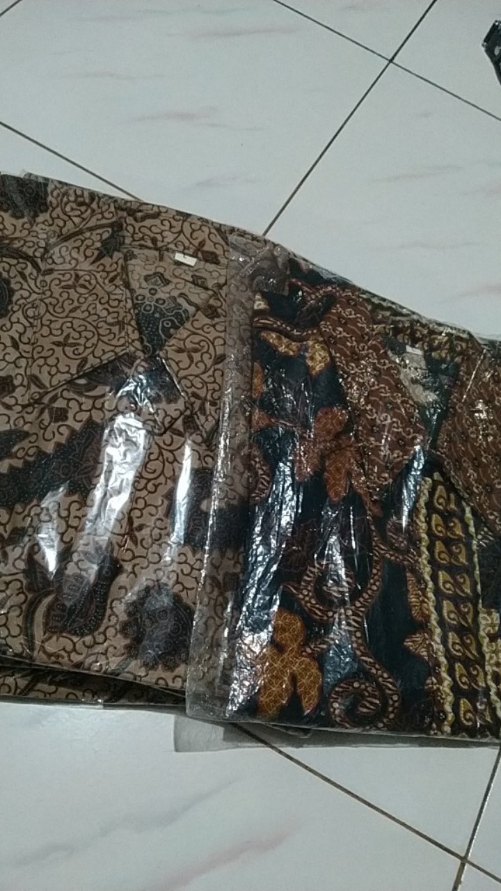 Kemeja Batik Bahan Katun Ukuran Mlxl M Lingkar Dada 104cm L Lingkar Dada 108cm Xl Lingkar Dada 112cm
