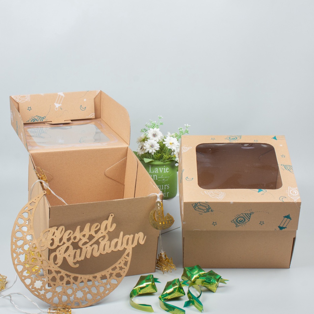 

Kardus Mika 21,8 x 22,2 x 18 cm / Box Die Cut / Cake Box Packaging / Kotak Kue Isi 10 Pcs (DK-03)