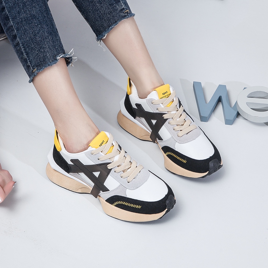 Sepatu Sneakers Wanita Import Temali Outsole Rubber Anti Slip