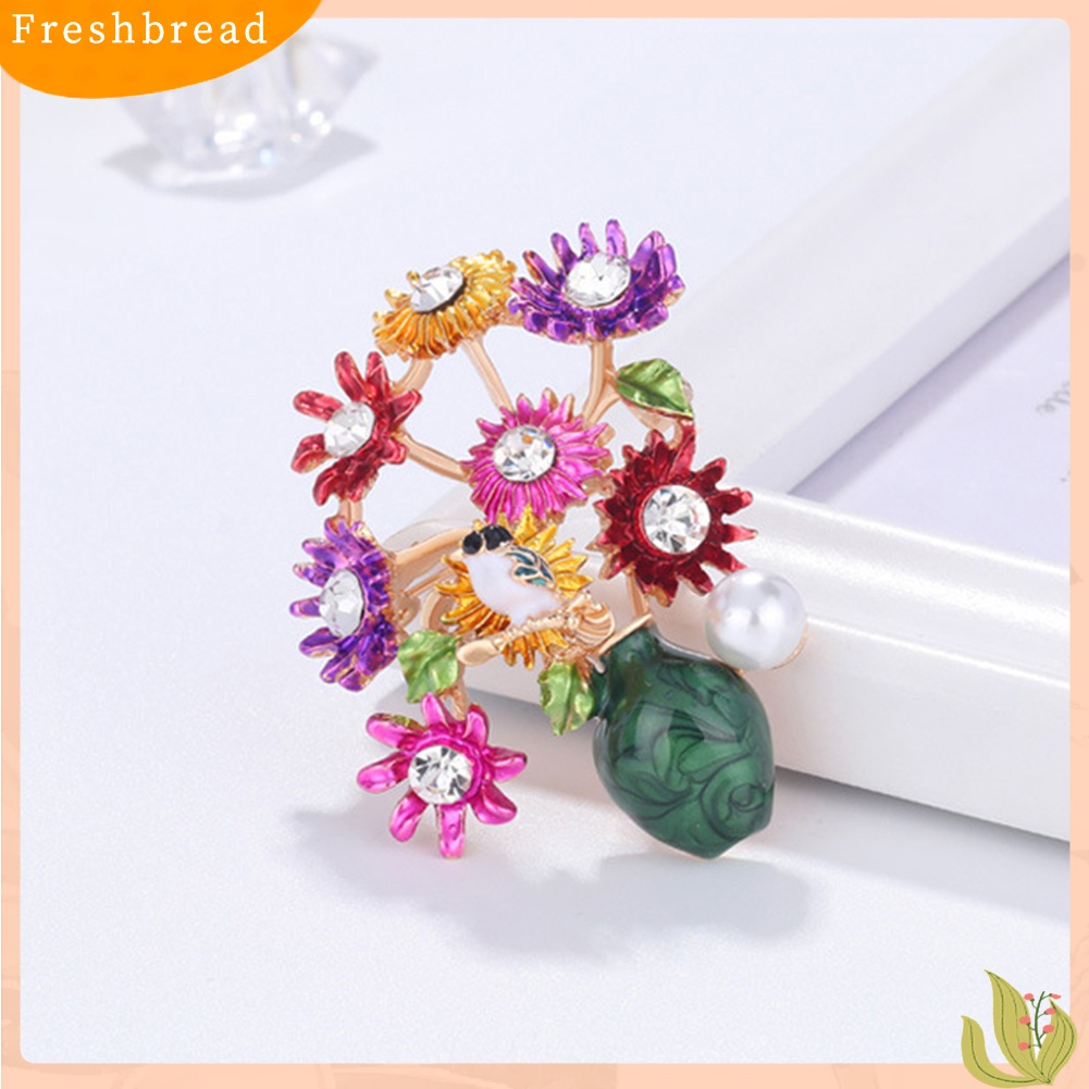 [ TERLARIS]Fashion Women Flower Vase Rhinestone Inlaid Brooch Pin Corsage Lapel Jewelry