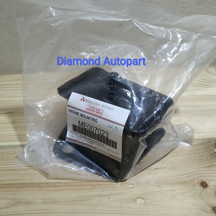 DIAMOND ENGINE MOUNTINF PANGKON MESIN MITSUBISHI L300 DIESEL KUDA ME007023