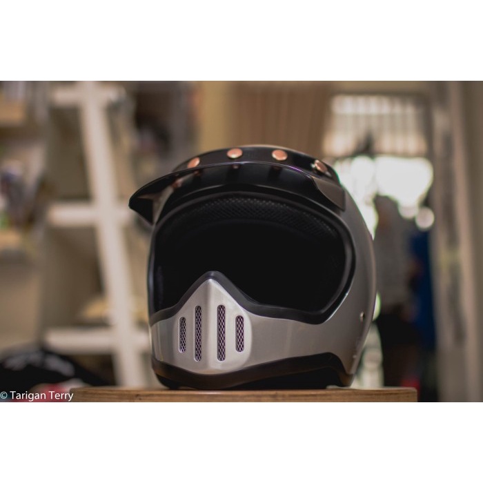 M50 Premium SNI - Silver,