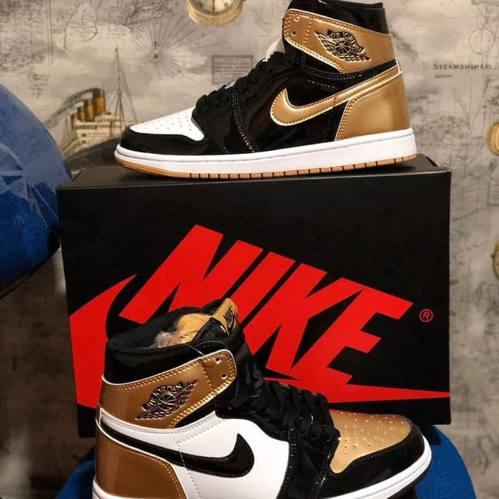 retro 1s gold