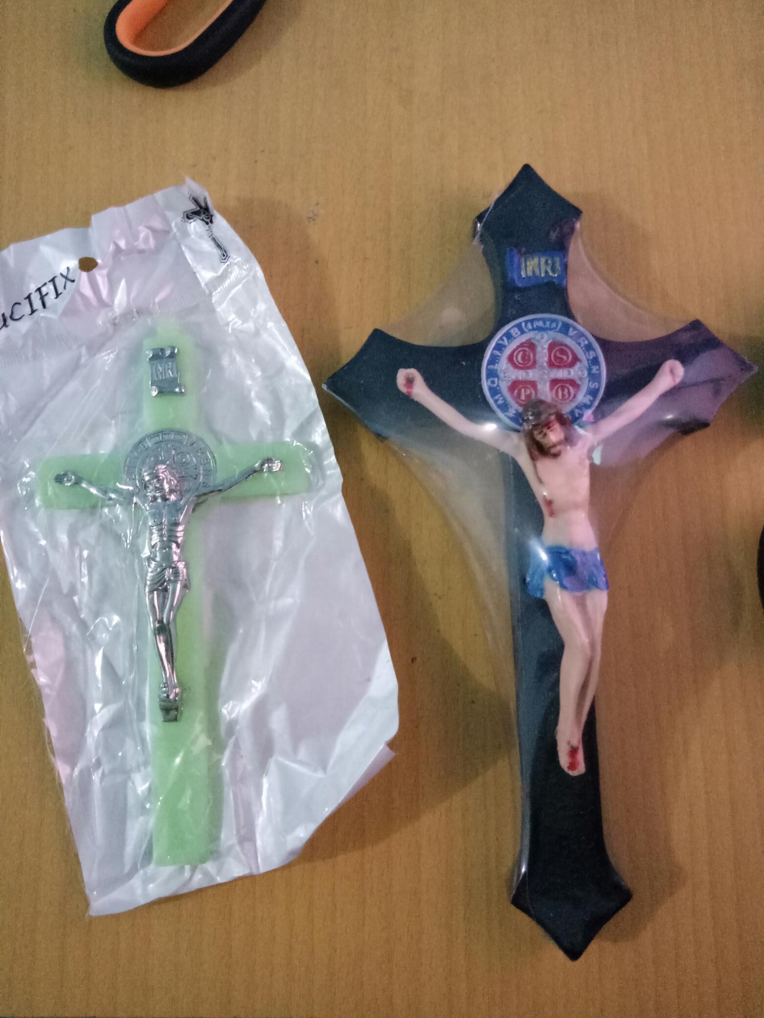 Salib Gantung Katolik Fosfor Segi 15cm - Salib Dinding - Pajangan Dinding Katolik