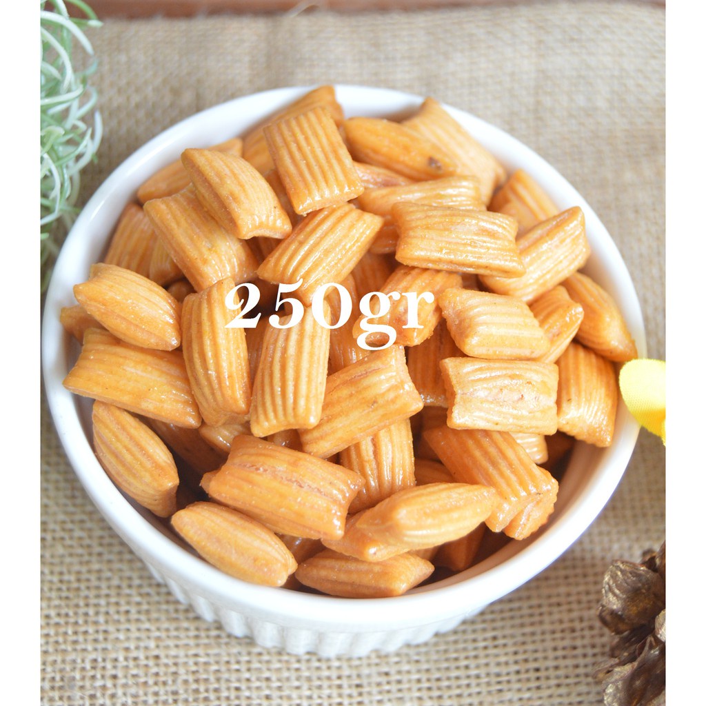

CEMILAN KILOAN PANG PANG//KUE BANTAL MANIS 1KG [COD]