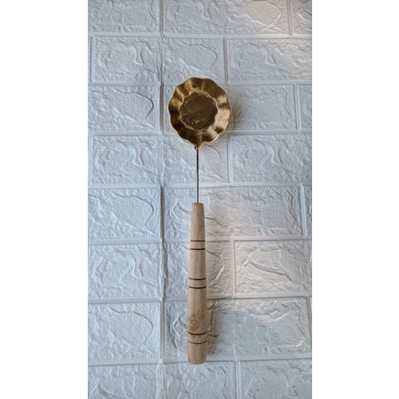 Cetakan bakwan bentuk bunga kuningan