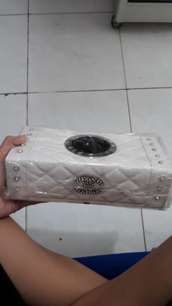Tempat Tissue / Kotak Tissue Box Mobil Chanel Kulit Pink/tempat Tissu Kotak