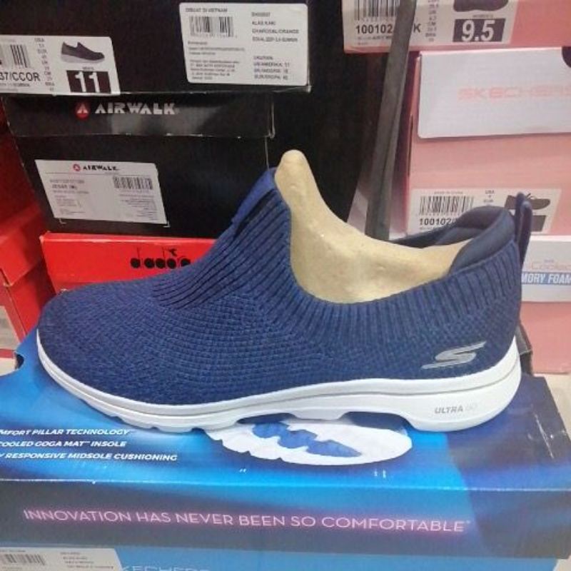 skechers 15952/NVW. sepatu skechers Go walk 5 Trendy. skechers women
