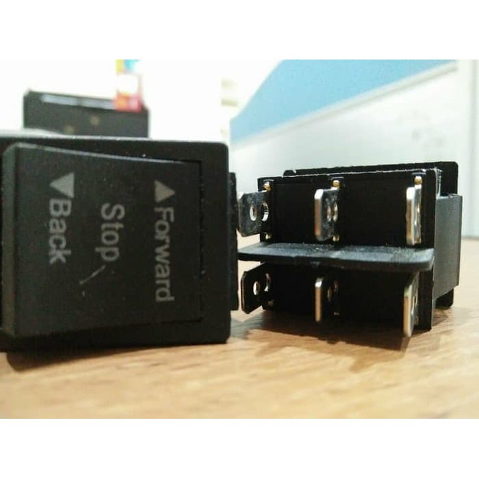 Saklar persneling maju mundur mobil remot aki