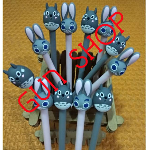

Pen karakter TOTORO & RABBIT