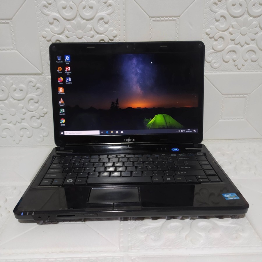 Jual Fujitsu Lifebook Lh Black I M Ram Gb Hdd Gb W Second