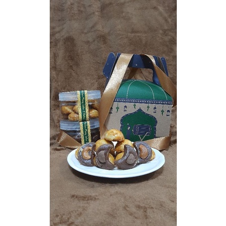 

Hampers Ramadhan 2 jenis kue kering toples 200gr