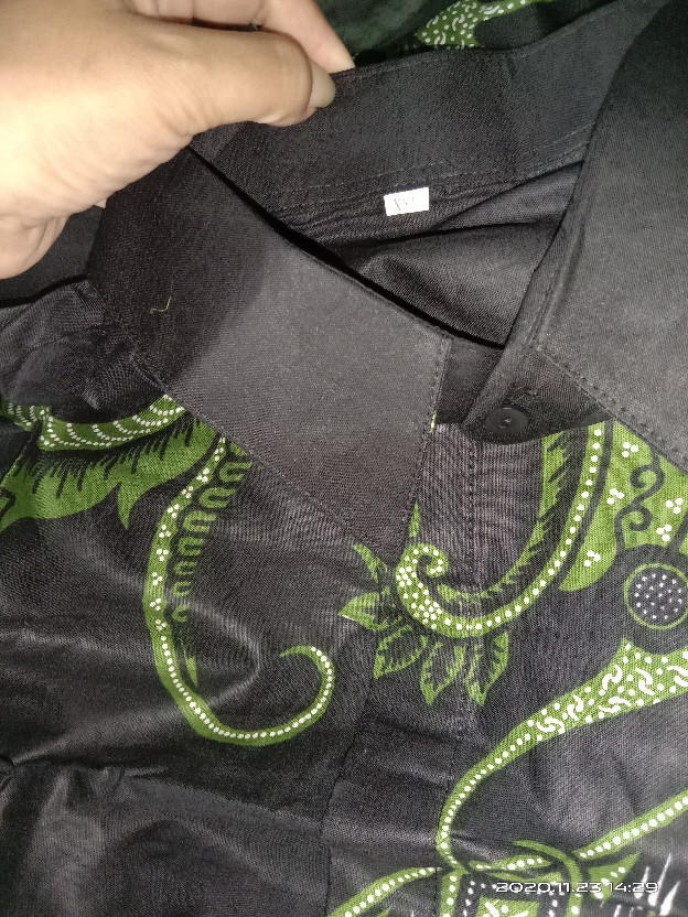 Kemeja Batik Motif Ekor Warna