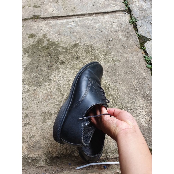 Sepatu dr.martin size 42 kondisi tanpa minus
