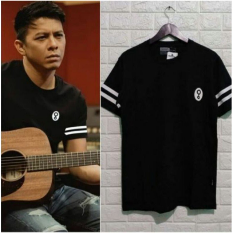 KAOS GREENLIGHT ARIL TERBARU/KAOS GREENLIGHT TERLARIS KAOS PREMIUM DISTRO/KAOS MURAH