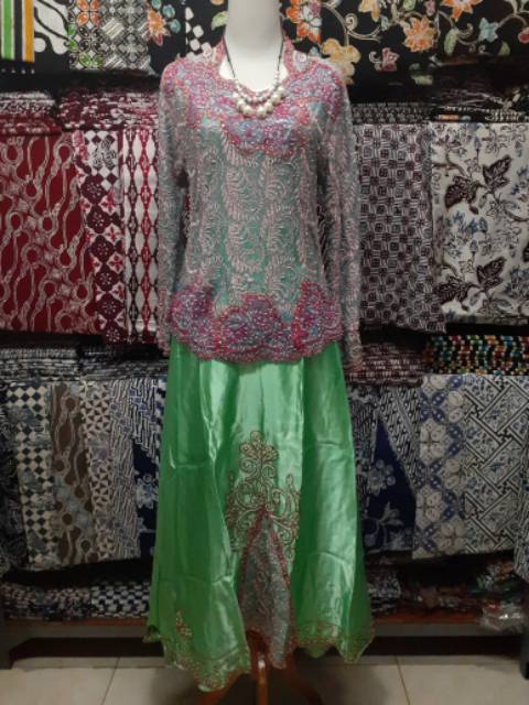 stelan kebaya brokat payet