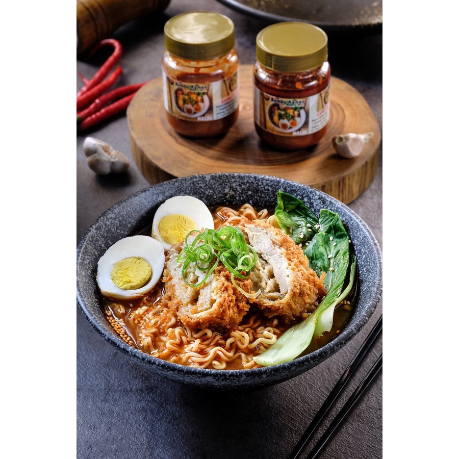 

Bumbu Ramen 200gram kualitas premium Merk Tomyam Family