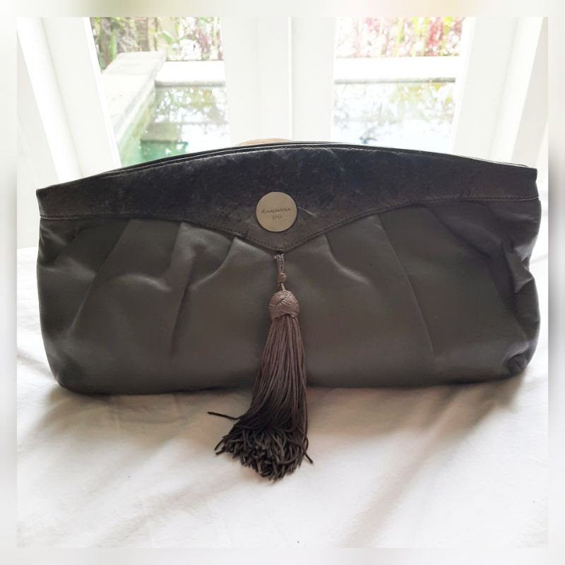 Preloved Esquire Clutch