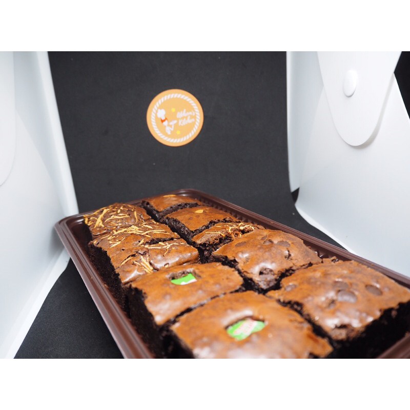

Fudgy shiny brownies