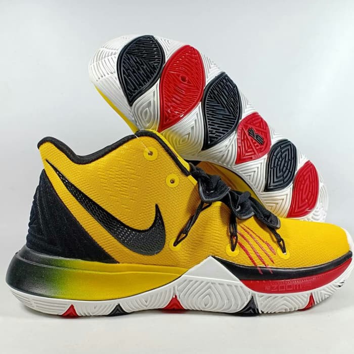 Sepatu Basket Kyrie 5 Bruce Lee