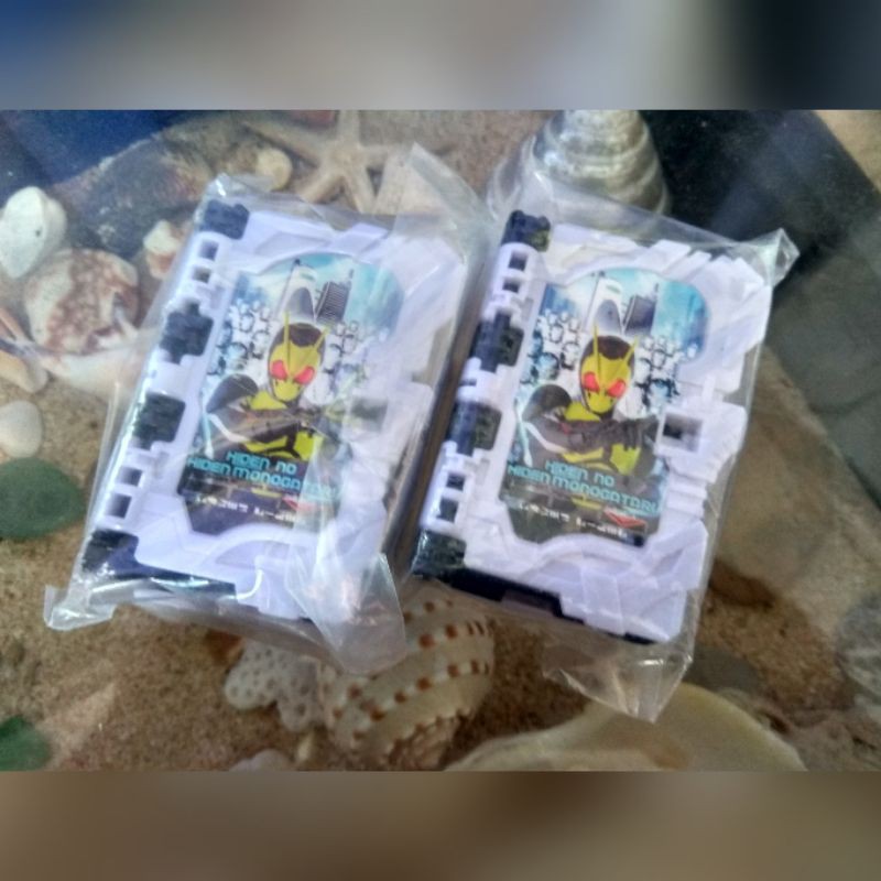 DX Wonder Ride Book Kamen Rider Zero One Kamen Rider Saber