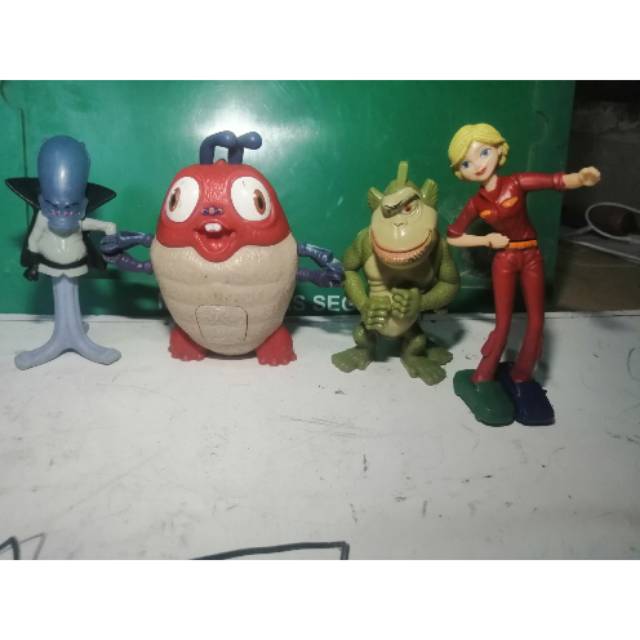 Figure monster VS alien
