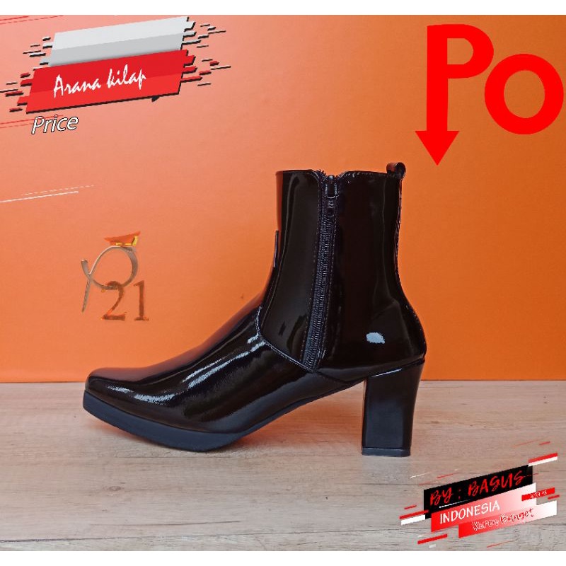 P21 ARANA SEPATU WANITA