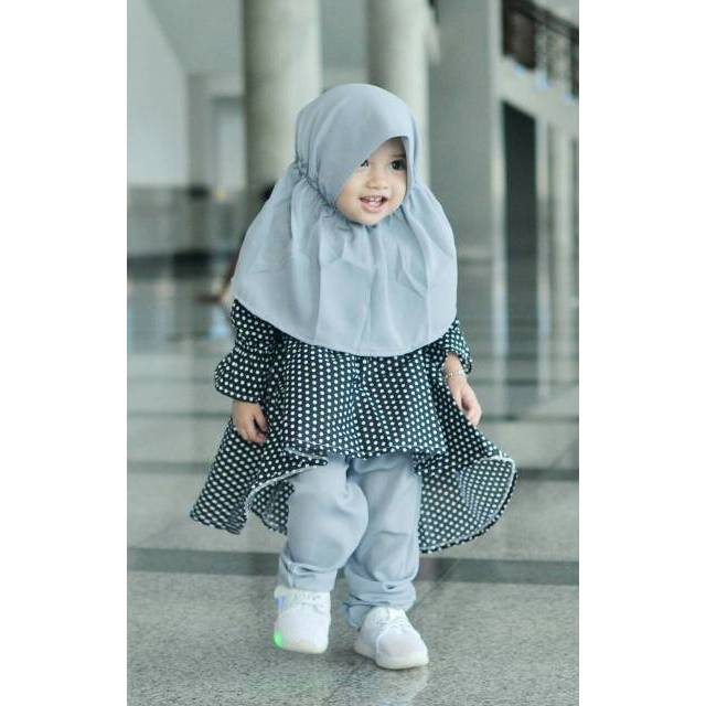 Hijab Baby Qia - Pinguin Set